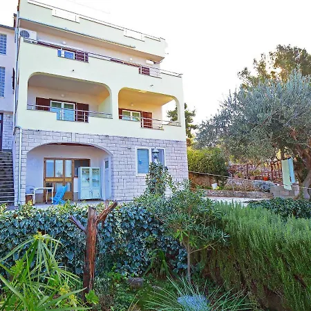 Apartment Iva-2